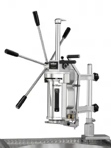 Machine manuelle  churros ou chichis 4Kg InBlan MMCC4/COUP