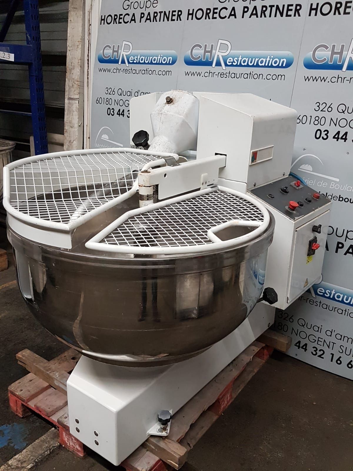 Pétrin à bras oblique 45L de coulage BONGARD occasion disponible sur ...