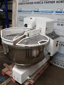 Pétrin à bras oblique 45L de coulage BONGARD occasion Pétrin à bras oblique 45L de coulage BONGARD occasion