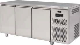 Desserte réfrigérée positive inox 3 portes GN1/1 FREEZERLINE Desserte réfrigérée positive inox 3 portes GN1/1 FREEZERLINE