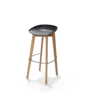 Tabouret d'intrieur en polypropylne noir et pieds bois KEEVE LOW VEBA